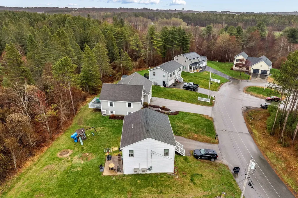 19 Deer Pond Lane Bangor ME 04401