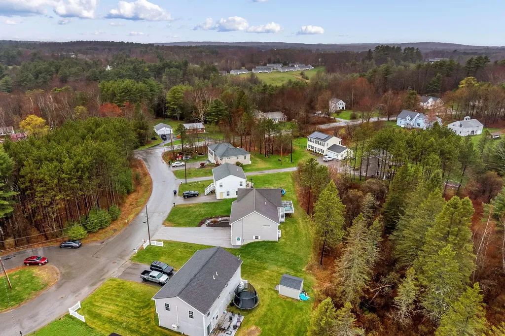 19 Deer Pond Lane Bangor ME 04401