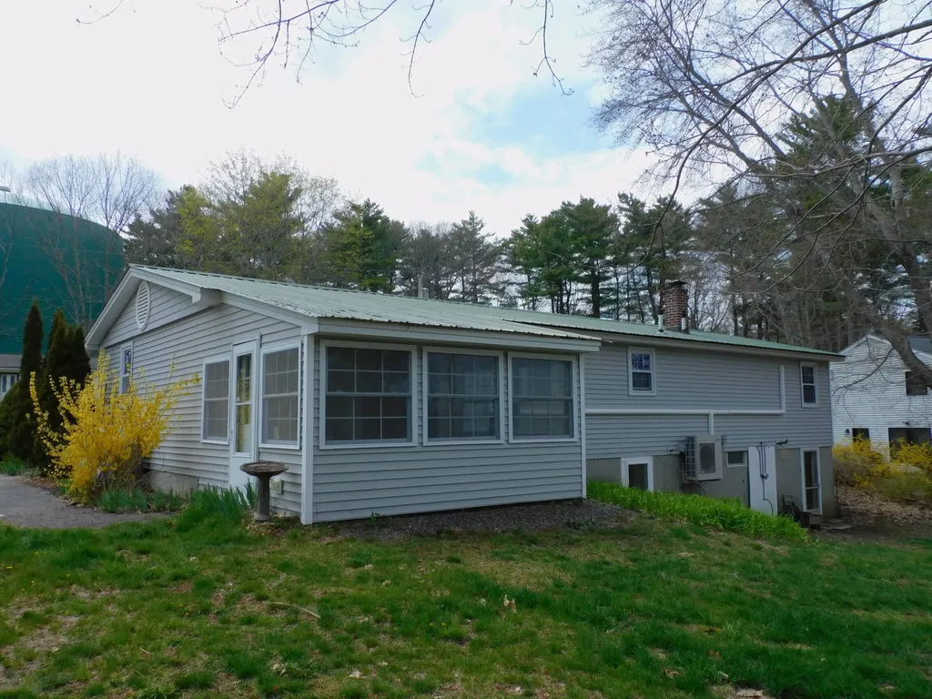 5 Camden Avenue York ME 03909