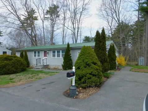 5 Camden Avenue York ME 03909