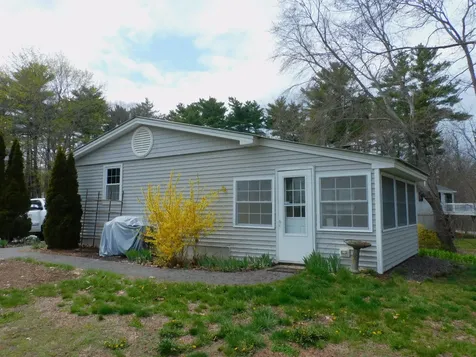 5 Camden Avenue York ME 03909