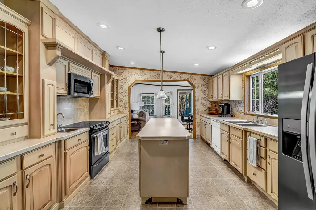 815 Alfred Road Arundel ME 04046