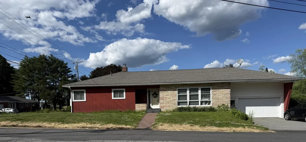 2 Nancy Street Lewiston ME 04240