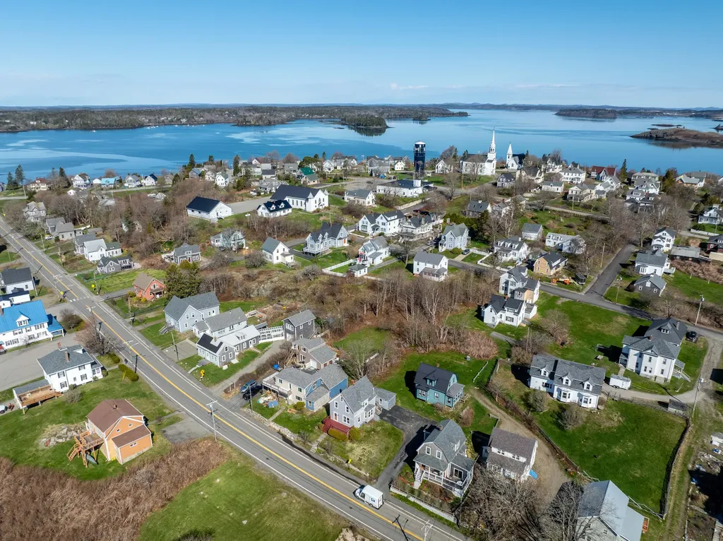 35 Washington Street Lubec ME 04652