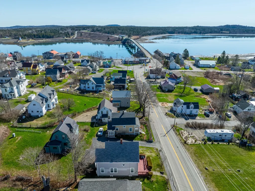 35 Washington Street Lubec ME 04652