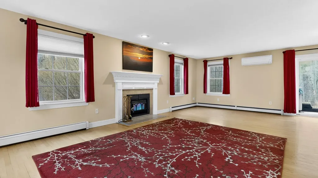 8 Landmark Road Scarborough ME 04074