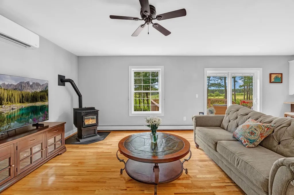 68 Adams Way Freeport ME 04032