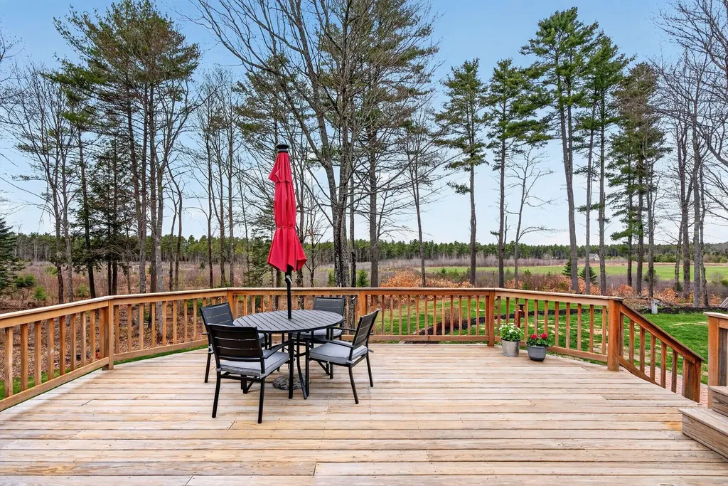 68 Adams Way Freeport ME 04032