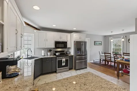 68 Adams Way Freeport ME 04032