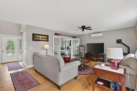 68 Adams Way Freeport ME 04032