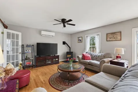 68 Adams Way Freeport ME 04032