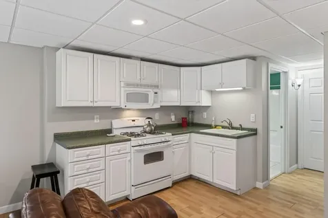 68 Adams Way Freeport ME 04032
