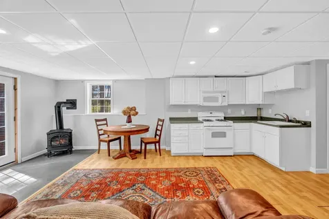 68 Adams Way Freeport ME 04032