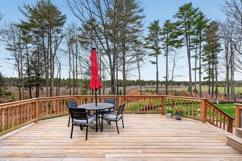 68 Adams Way Freeport ME 04032