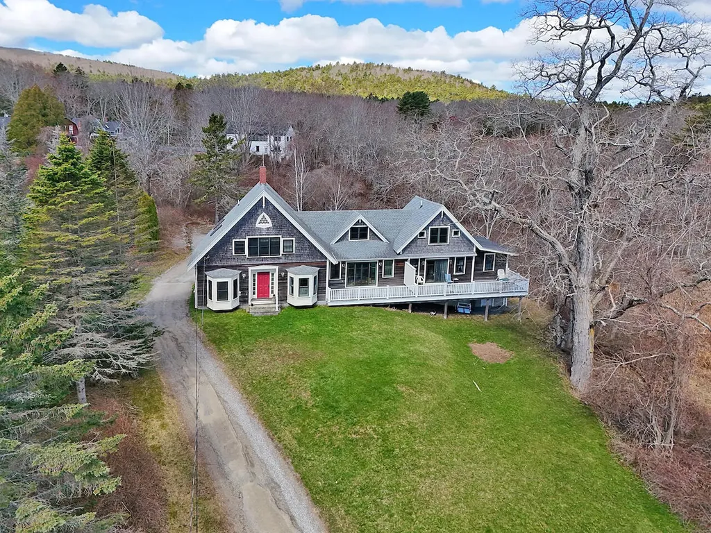 11 Overlook Road Lincolnville ME 04849