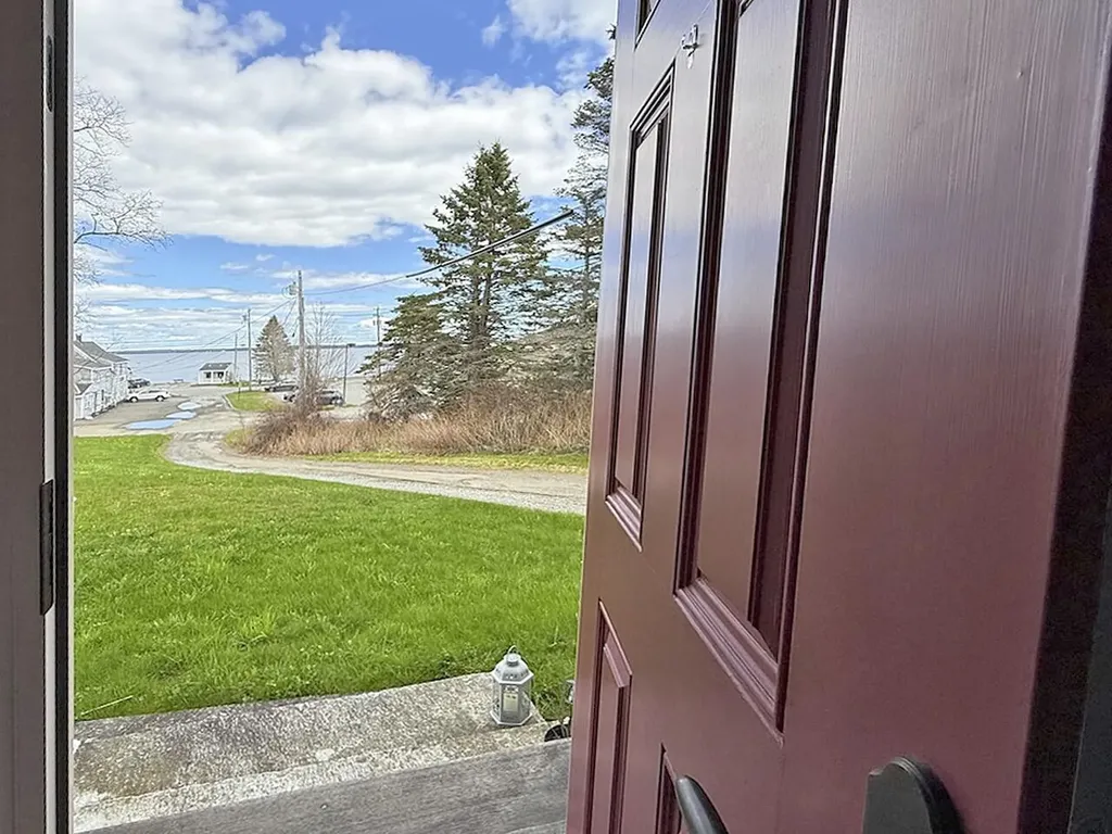 11 Overlook Road Lincolnville ME 04849