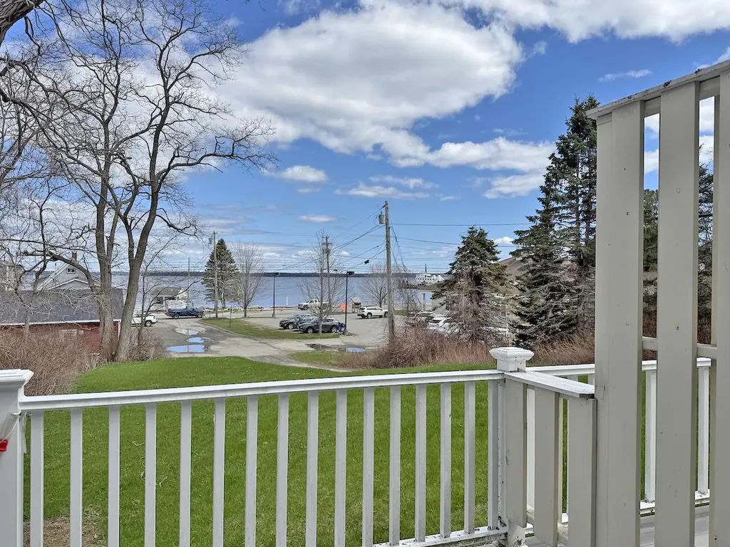 11 Overlook Road Lincolnville ME 04849