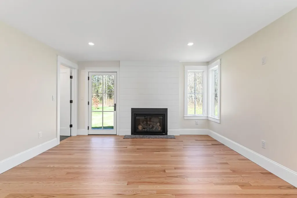 505 Mitchell Road Cape Elizabeth ME 04107