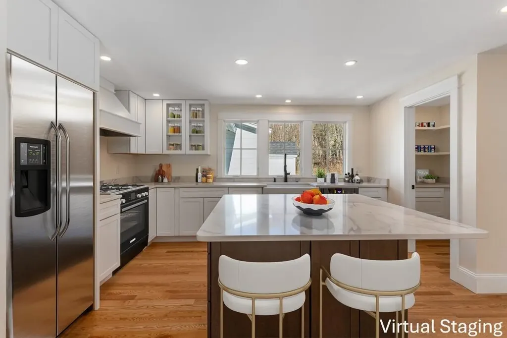 505 Mitchell Road Cape Elizabeth ME 04107