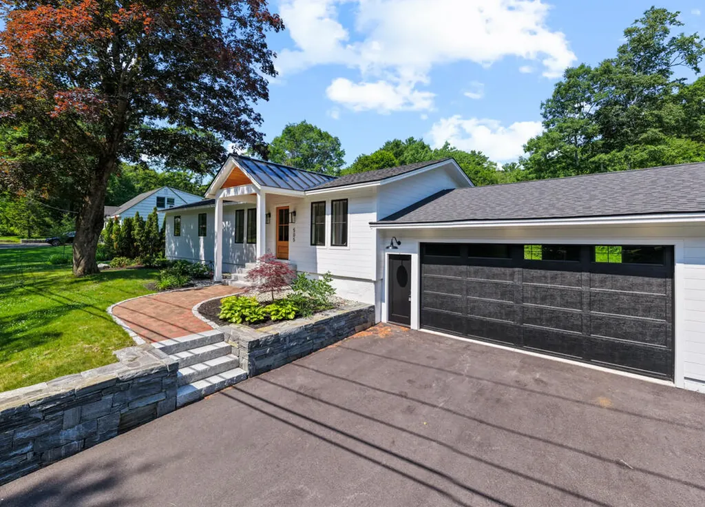505 Mitchell Road Cape Elizabeth ME 04107