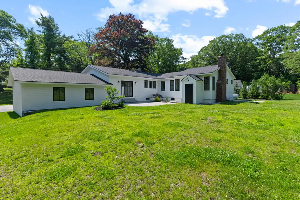 505 Mitchell Road Cape Elizabeth ME 04107