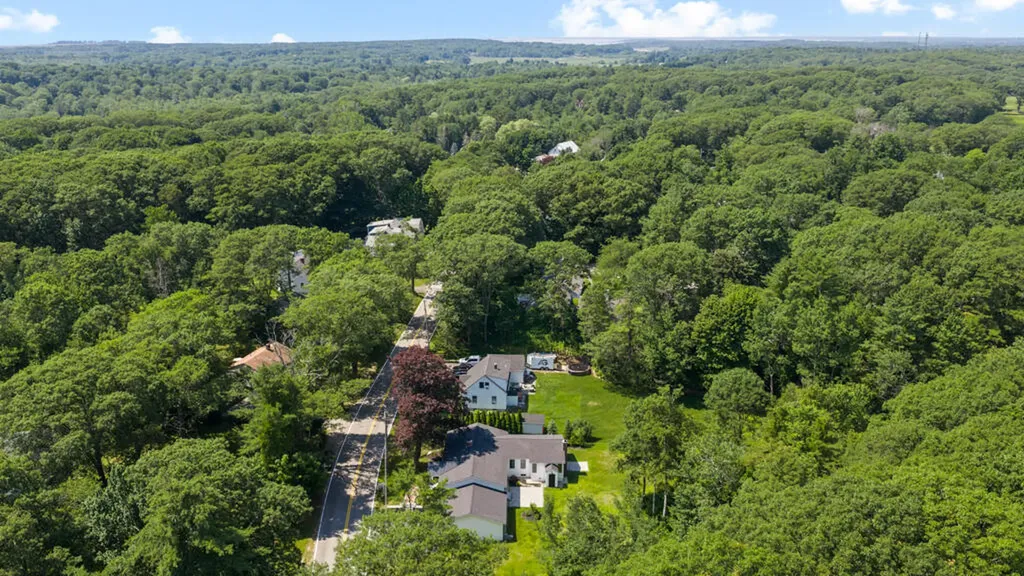 505 Mitchell Road Cape Elizabeth ME 04107