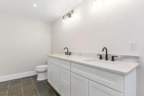 505 Mitchell Road Cape Elizabeth ME 04107