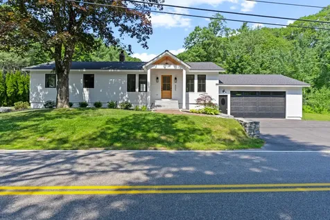 505 Mitchell Road Cape Elizabeth ME 04107