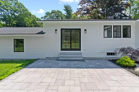 505 Mitchell Road Cape Elizabeth ME 04107