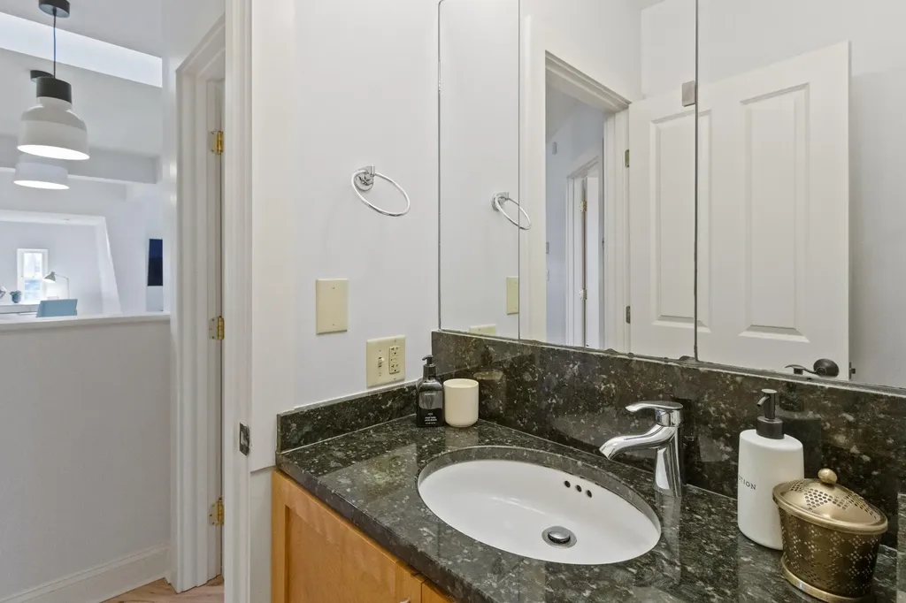 23 Hampshire Street Portland ME 04101