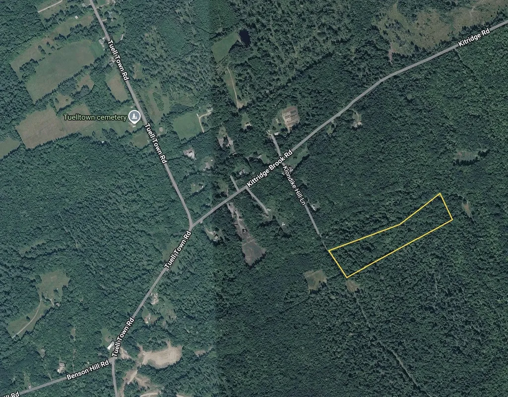 25-10 Klondike Hill Lane West Paris ME 04289