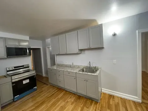 184 Bartlett Street Lewiston ME 04240