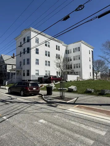184 Bartlett Street Lewiston ME 04240
