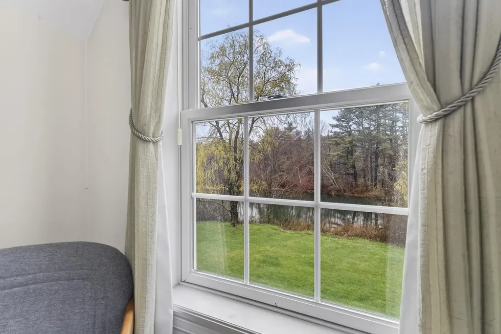 28 Lone Pine Lane Yarmouth ME 04096