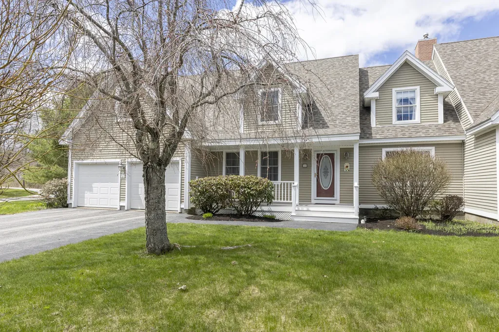 28 Lone Pine Lane Yarmouth ME 04096