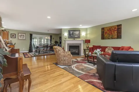 28 Lone Pine Lane Yarmouth ME 04096