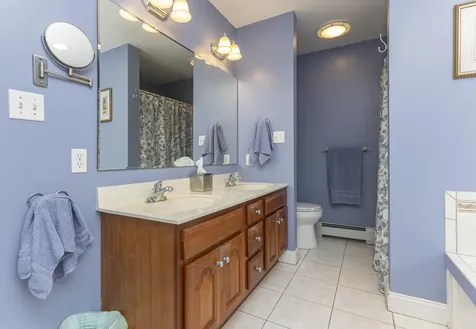 28 Lone Pine Lane Yarmouth ME 04096
