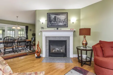 28 Lone Pine Lane Yarmouth ME 04096