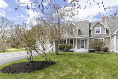 28 Lone Pine Lane Yarmouth ME 04096