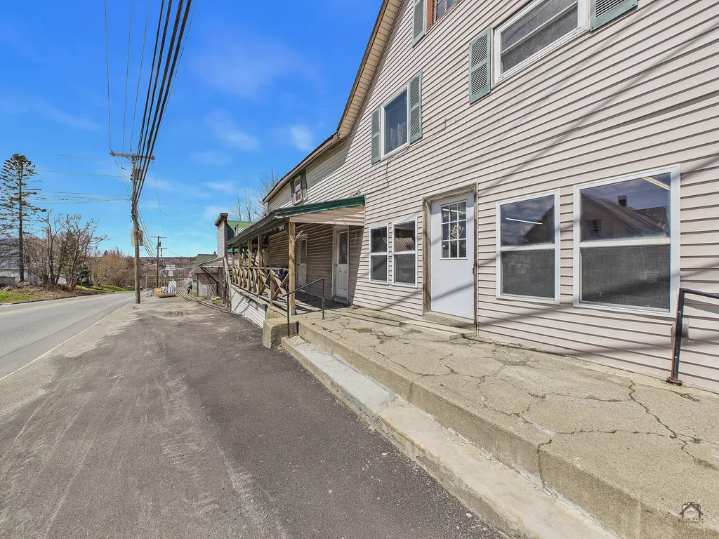 46 Bridge Street Benton ME 04901