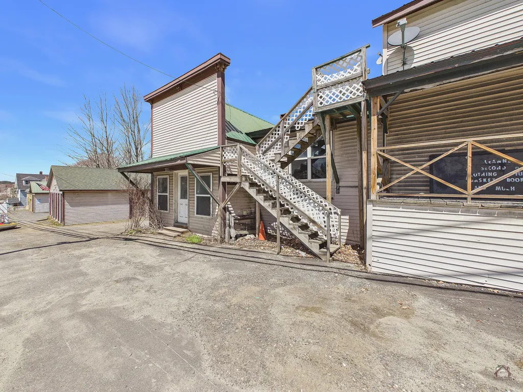 46 Bridge Street Benton ME 04901