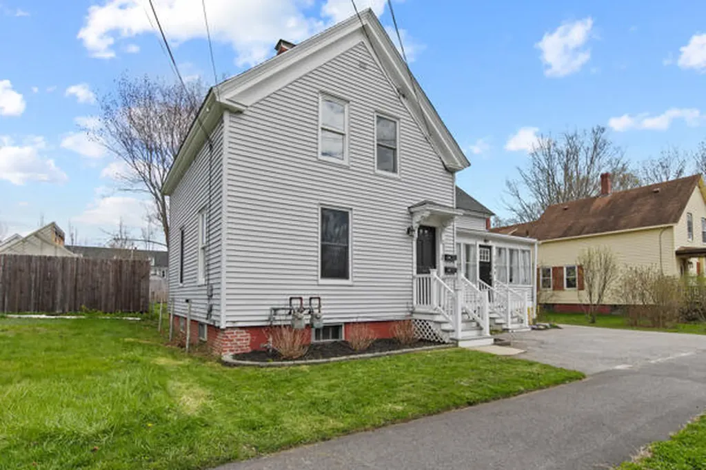 106 Haskell Street Westbrook ME 04092