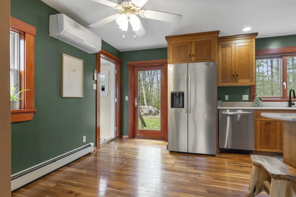 31 Partridge Lane Nobleboro ME 04555