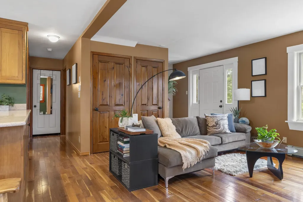 31 Partridge Lane Nobleboro ME 04555