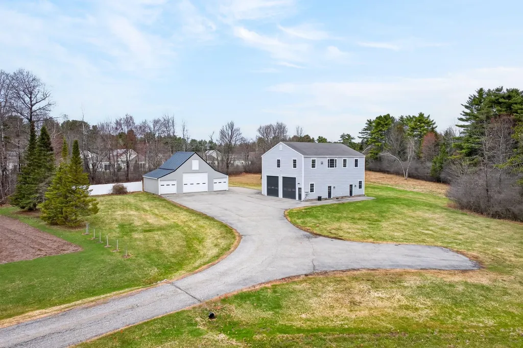 34 Maurice Way Cumberland ME 04021