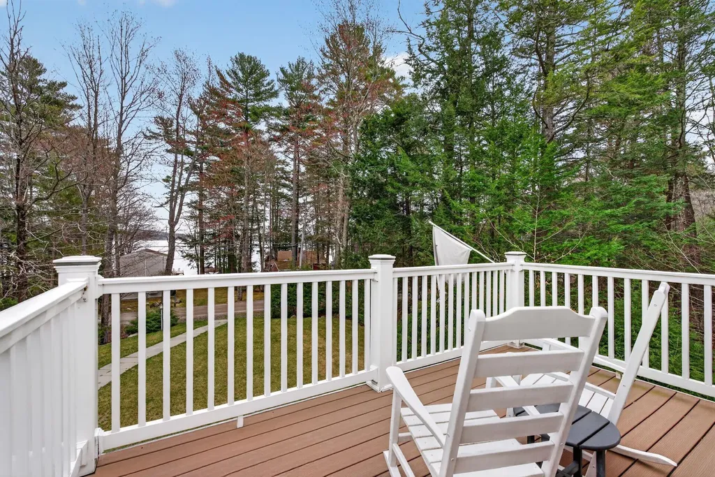 71-72 Quarry Cove Road Raymond ME 04071
