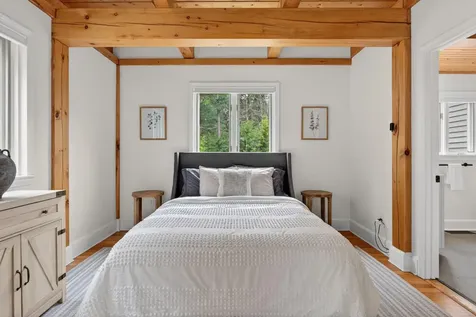71-72 Quarry Cove Road Raymond ME 04071