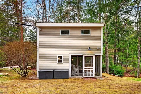 71-72 Quarry Cove Road Raymond ME 04071