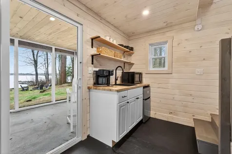 71-72 Quarry Cove Road Raymond ME 04071