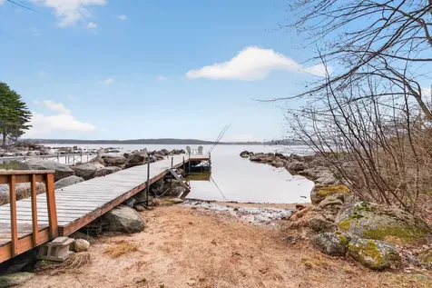 71-72 Quarry Cove Road Raymond ME 04071